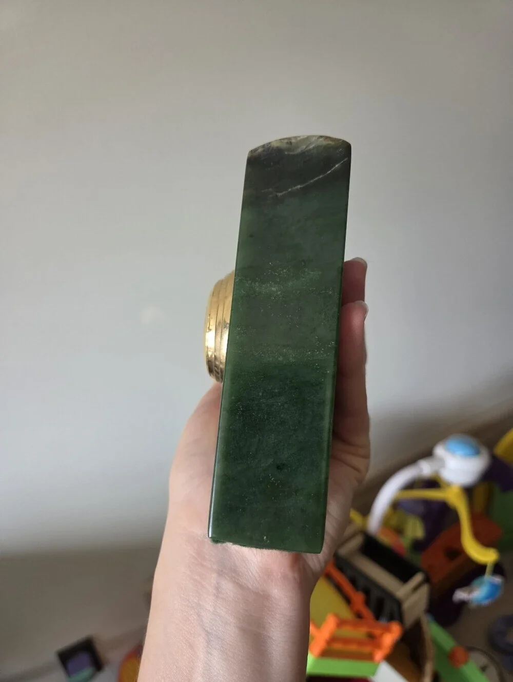 Vintage Triangle Stone Desk Clock – Polished Green Mineral with Gold-Tone Quartz